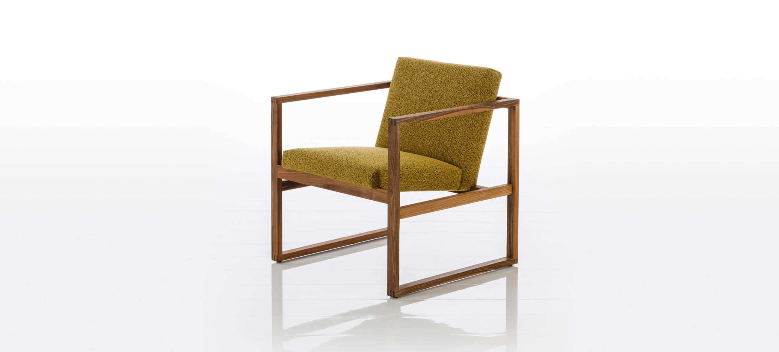 Sessel Grace wood low von bruehl mit Stoff und Eichenholz Bruehl Sessel grace wood low Stoff Eichenholz