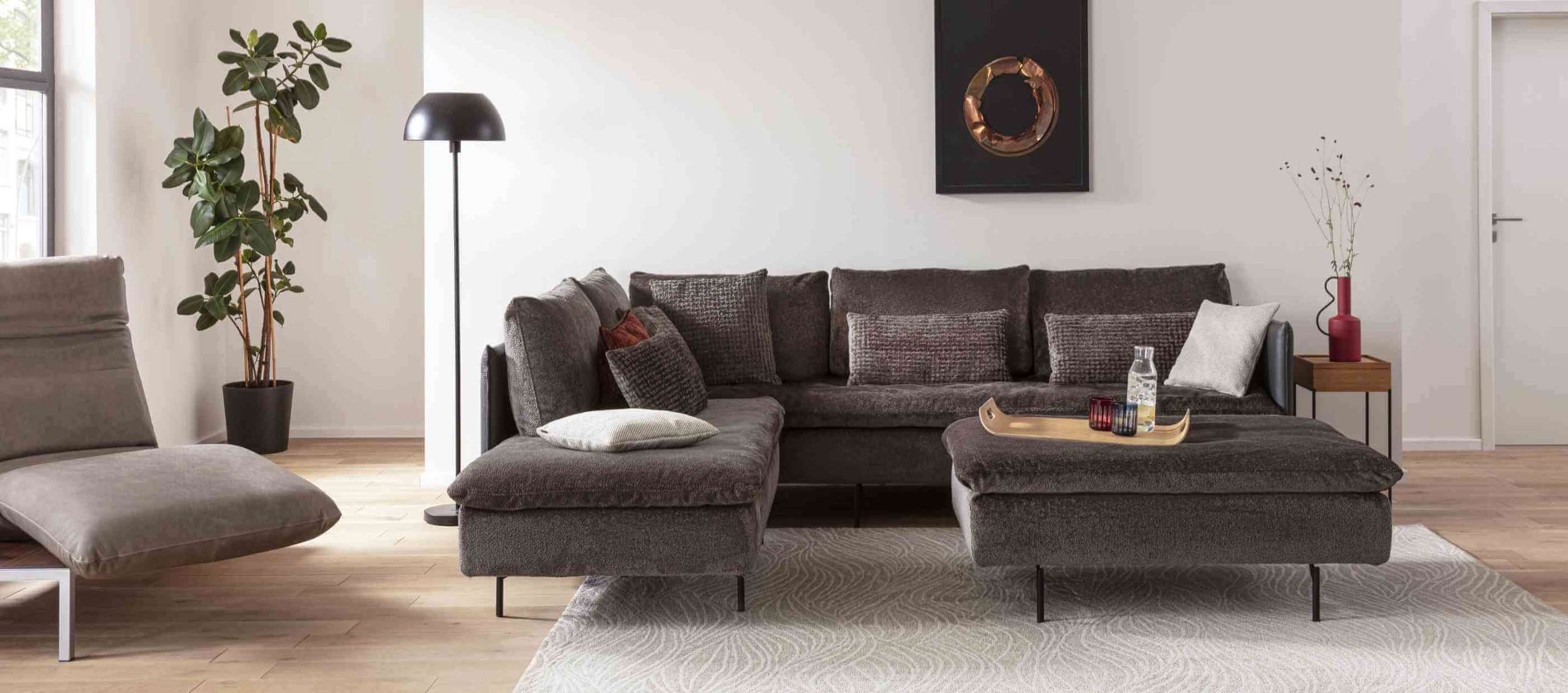 Signet Ecksofa Giro. Ecksofa Giro von Signet mit Schwenksitz.