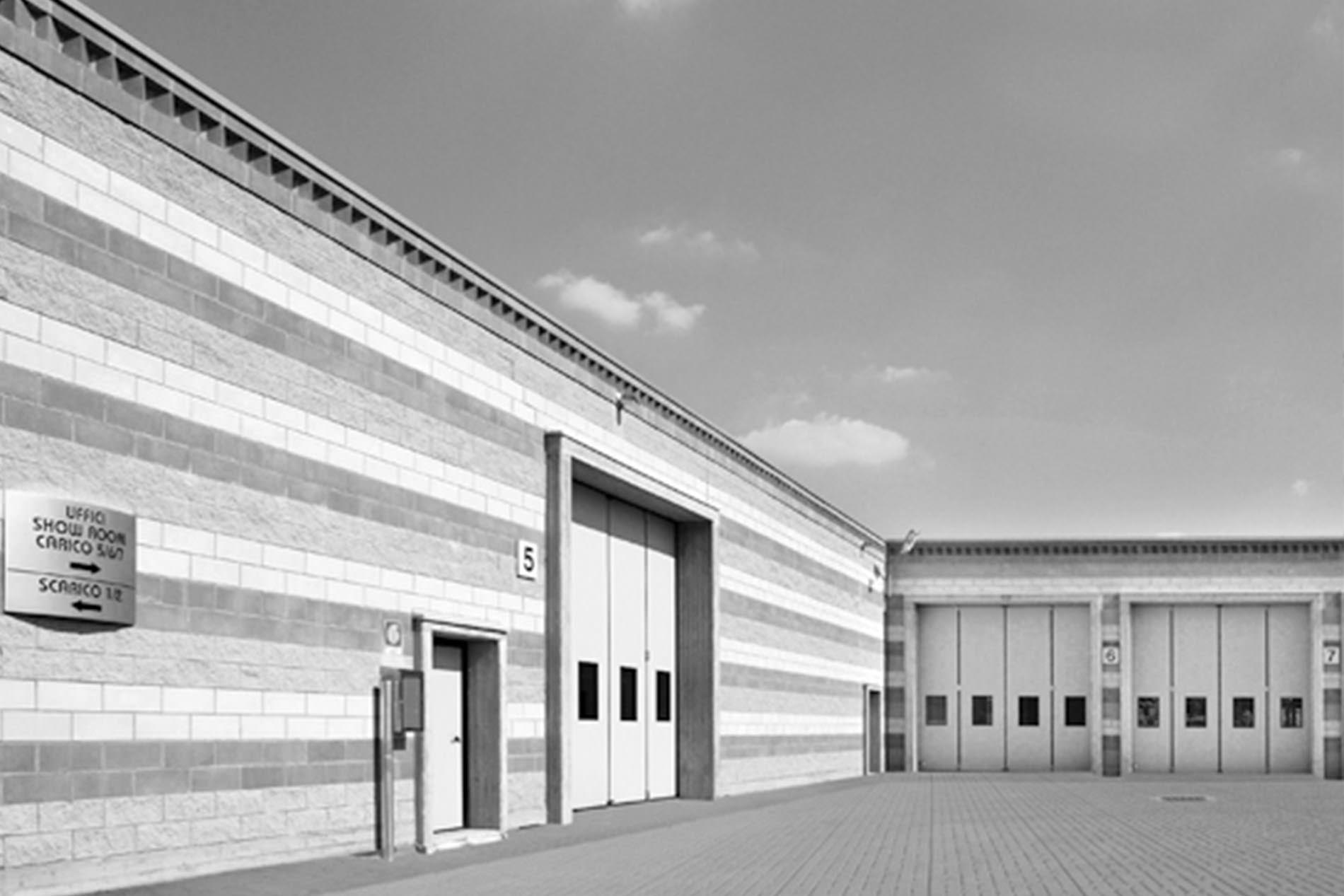 Das Unternehmen Pol74 in Mailand. Pol74 Mailand Bettsofa Schlafsofa