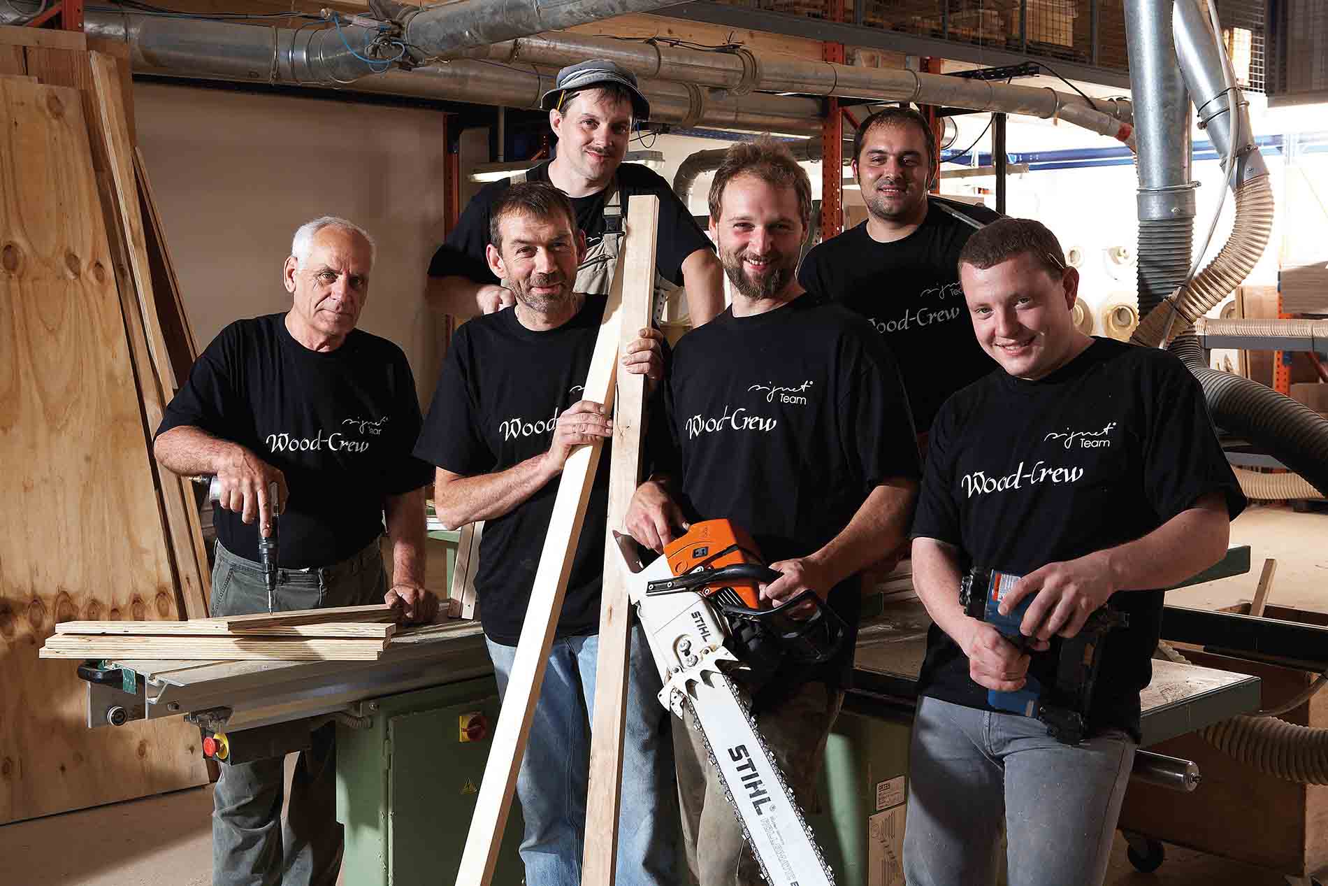 Hier sehen Sie die Produktion von Signet. Signet Produktion Schlafsofas Handwerk