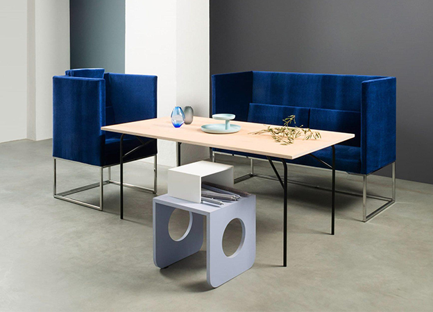 Stuhl und Bank Belami high von Brühl als Hochlehner. bank wohnbank belami high brühl samt blau