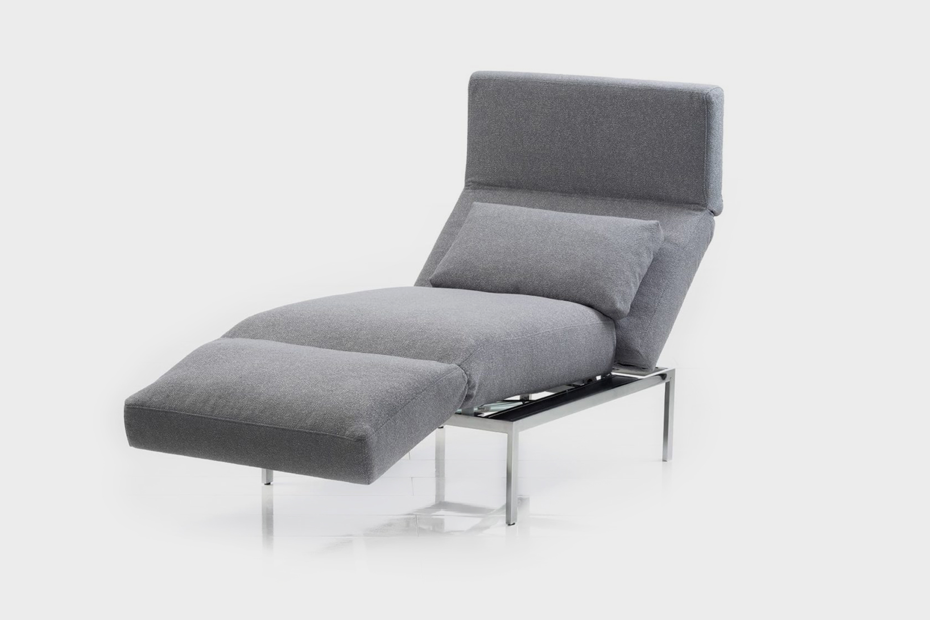 Der Relaxsessel roro 20/soft von Brühl in grauem Stoff. sessel relaxsessel roro 20 soft bruehl