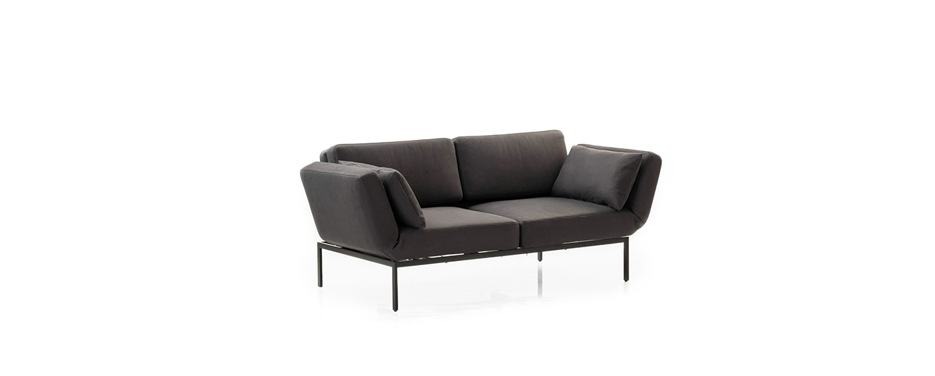 Das Schlafsofa roro soft von Brühl mit schwarzem Gestell. Schlafsofa Funktionssofa roro soft brühl