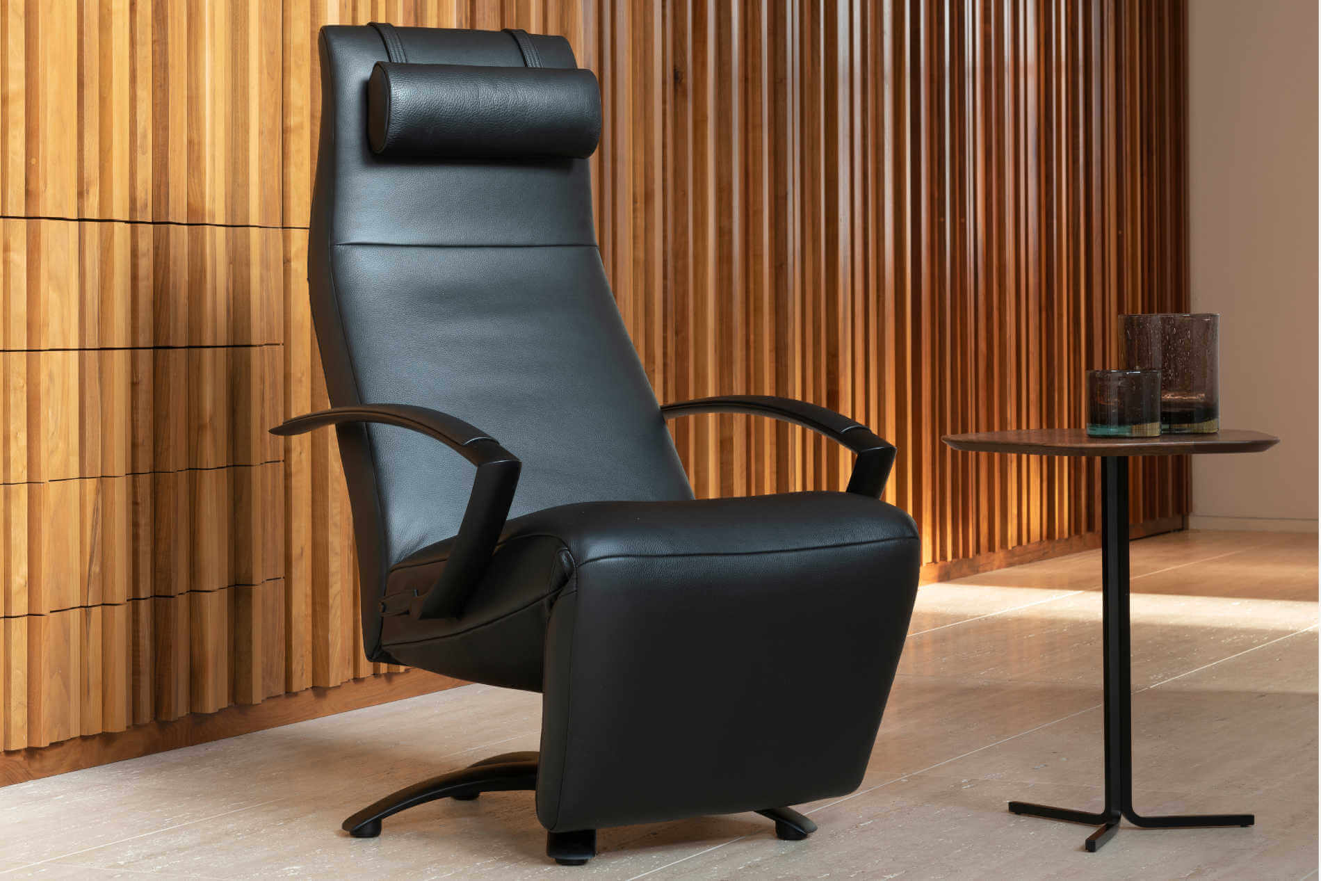 Relaxsessel Brainbuilder Jori Leder Metall schwarz