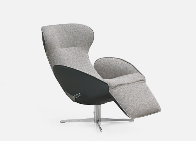 Der RElaxsessel Daydreamer von Jori in einer Stoff-Leder-Kombination. relaxsessel daydreamer jori